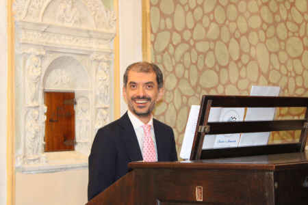 Uollano inizializza l'organo