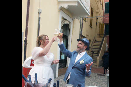 Il primo brindisi da sposati!