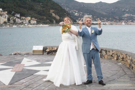 Signor sposo, non faccia gesti!